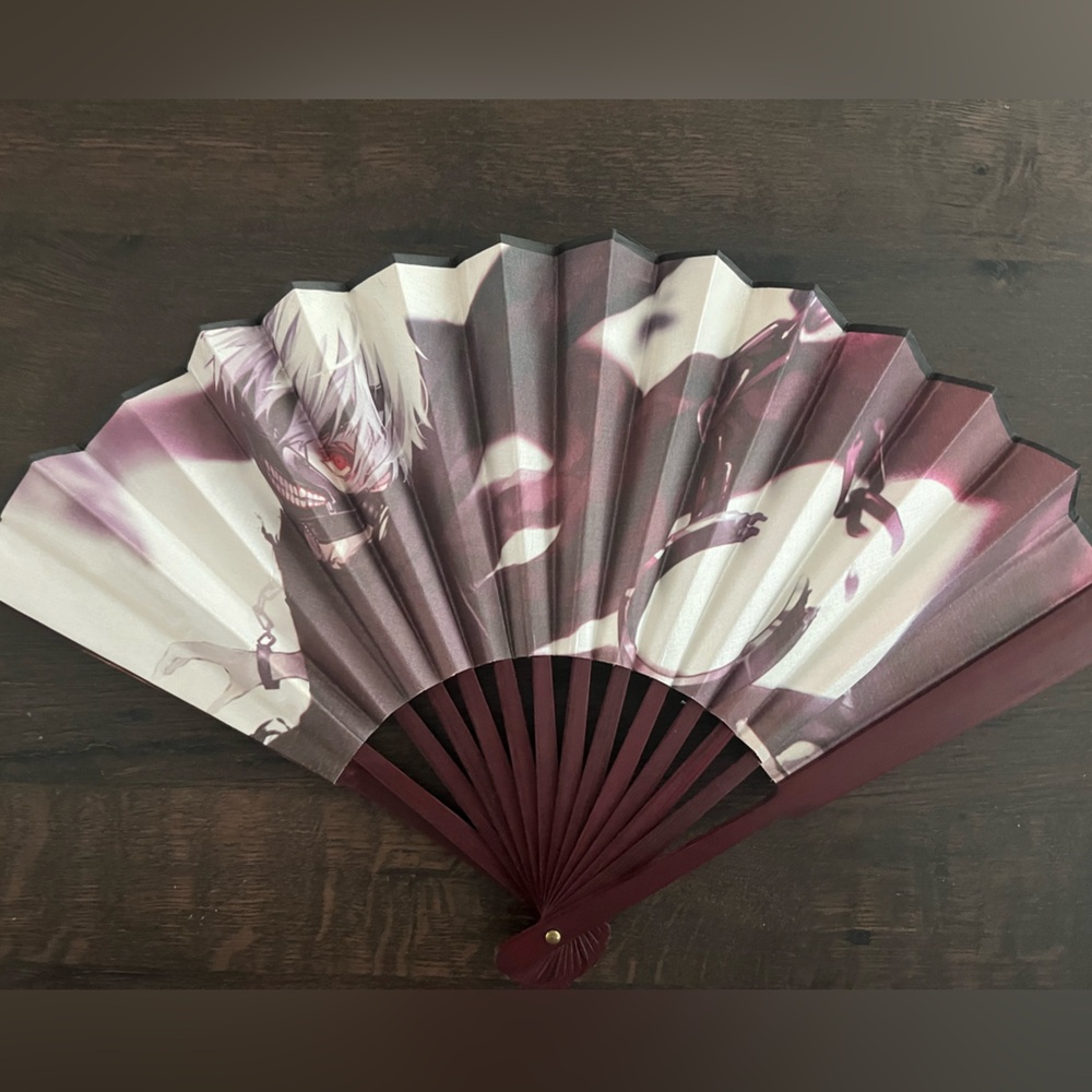 Anime character hand fan - Tokyo Ghoul